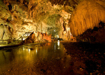 Caverna do Diabo e formações do Petar estão entre as mais bonitas do Brasil - Fotos: Divulgação/Governo SP