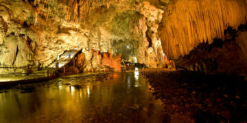 Caverna do Diabo e formações do Petar estão entre as mais bonitas do Brasil - Fotos: Divulgação/Governo SP