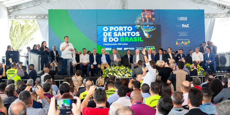 Anúncio do túnel foi feito na cerimônia de aniversário dos 132 Anos do Porto de Santos. Foto: Marcelo Carvalho/Governo de SP