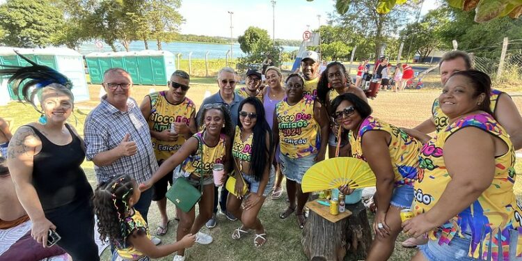 Carnaval e lazer reuniram famílias e grupos de amigos na Praia dos Namorados. Foto: Divulgação/Prefeitura de Americana