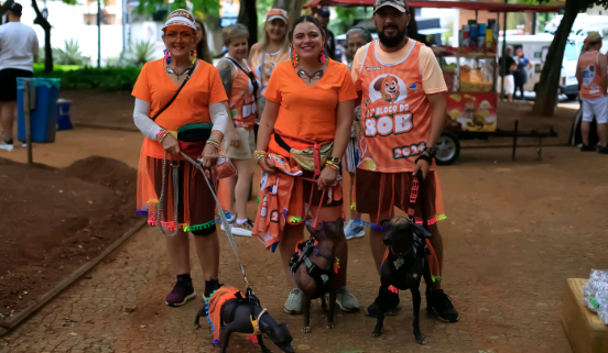 Bloco do Bob levou a alegria dos pets para as ruas do Cambuí; veja fotos