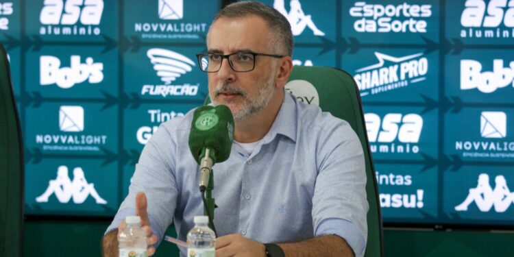 Juliano Camargo foi o responsável pela montagem do time: demitido. Foto: Raphael Silvestre/Guarani FC