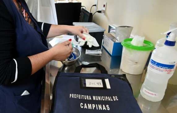 Campinas amplia estrutura para atender alta na demanda por exames de dengue