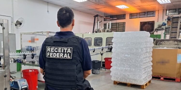 Participam da operação 112 auditores-fiscais e analistas-tributários da Receita Federal - Foto: Divulgação