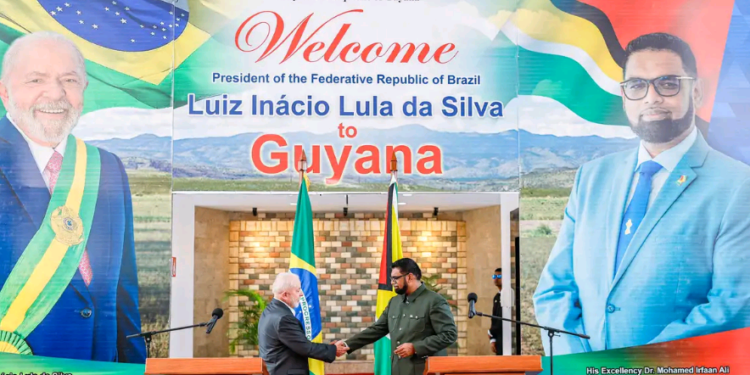 Presidentes se encontraram: incentivo à ampliação de investimentos na Guiana - Foto: Ricardo Stuckert/PR
