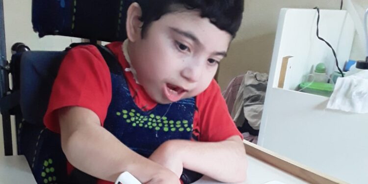 Vitor Viana de 11 anos estava internado há uma semana no Hospital Estadual de Sumaré. Foto: Reprodução