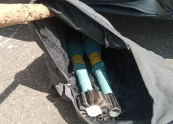 Artefatos suspeitos foram achados dentro de uma sacola. Foto: Baep/Divulgação