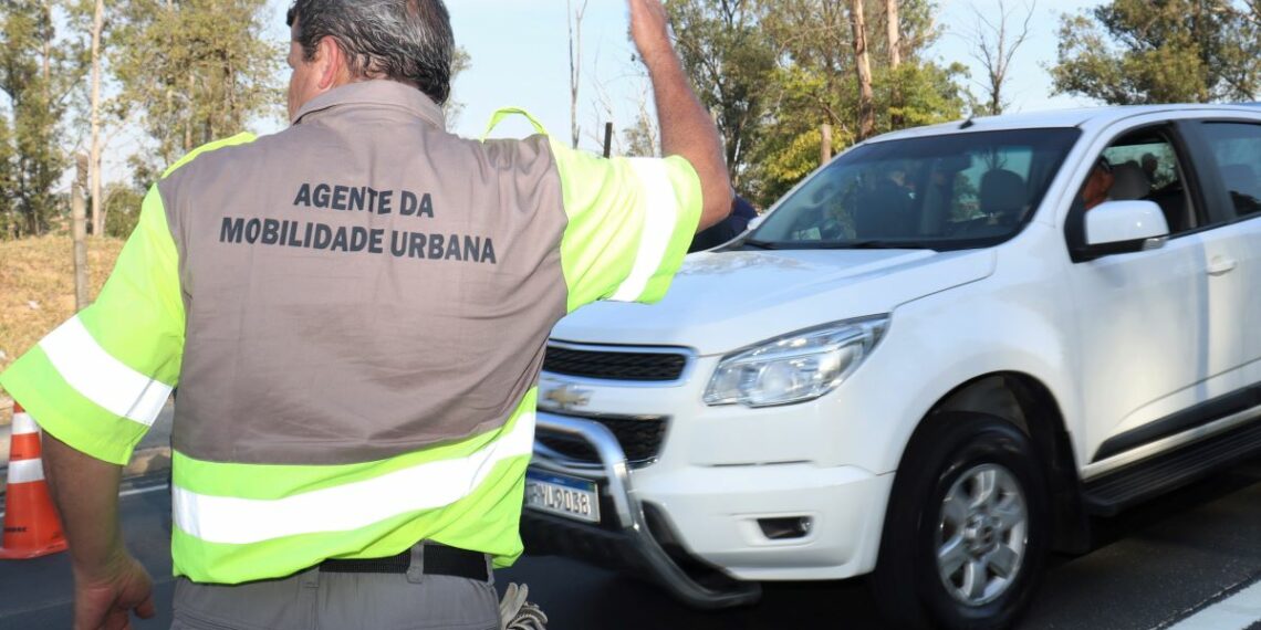 Agentes de mobilidade urbana estarão orientando o trânsito no local - Foto: Divulgação/Emdec