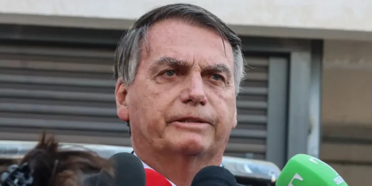 Bolsonaro: "Não faltarão pessoas para te perseguir" - Foto: Valter Campanato/Agência Brasil