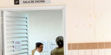 As salas de vacina dos CSs atenderão neste sábado. Foto: Carlos Bassan/PMC