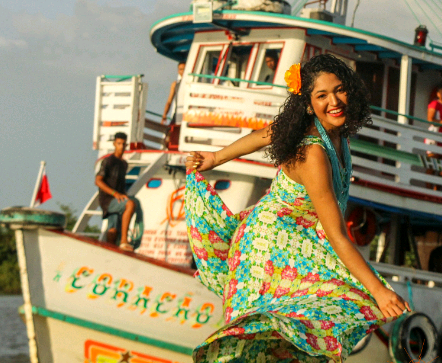 Thays Sodré faz show de lançamento do álbum ‘Flor do Destino’