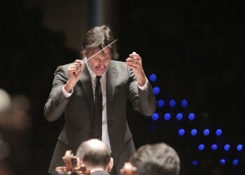 Orquestra terá regência do maestro titular Carlos Prazeres. Foto: Firmino Piton/PMC
