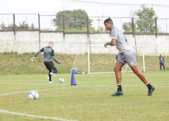 Centroavante Jeh deve retornar para o duelo da segunda rodada contra o Goiás, neste próximo domingo - Foto: Lucas Natal/PontePress