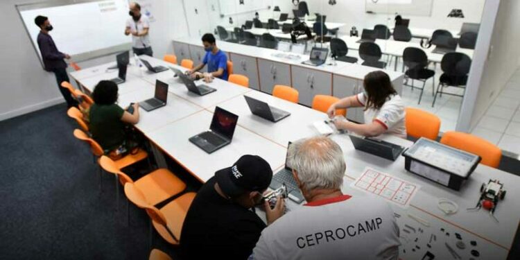 Curso de informática básica no Ceprocamp. Foto: Divulgação