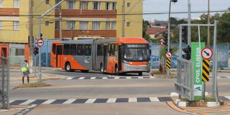Linha BRT11 terá ajustes no tempo de ciclo a partir de segunda-feira (29) - Foto: Divulgação/Emdec