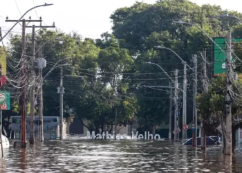 Fake news citava rompimento de dique que afetaria o bairro Mathias Velho, em Canoas. Foto: Rafa Neddermeyer/Agência Brasil
