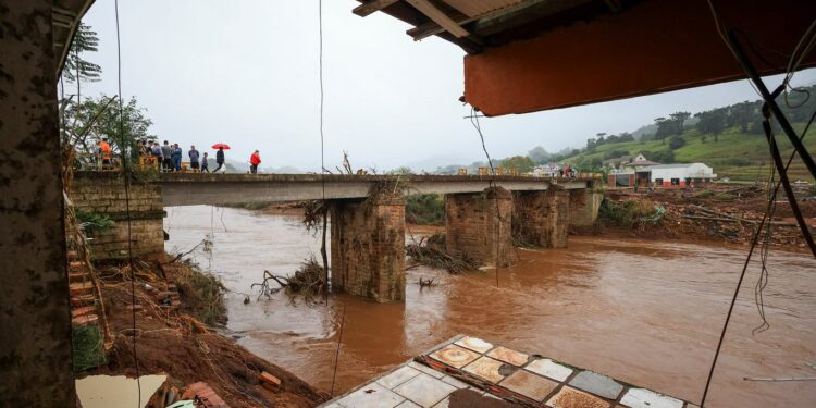 Reconstrução de rodovias federais do RS custará mais de R$ 1 bilhão
