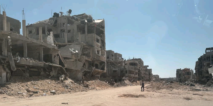 Dez mil pessoas podem estar soterradas sob escombros em Gaza, estima entidade