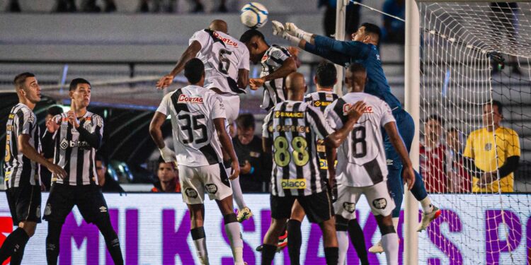 Ponte é derrotada pelo Santos e perde invencibilidade em casa na temporada