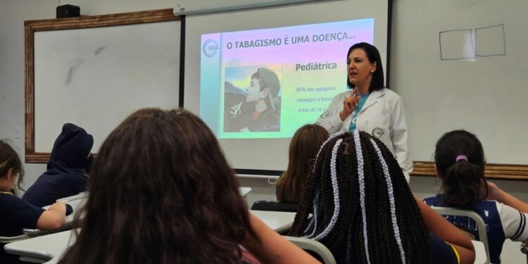 Programa contempla com palestras de profissionais do COC para jovens de Campinas e região - Foto: Divulgação