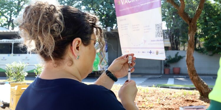 Vacinação contra a pólio chega a terminais urbanos de Campinas