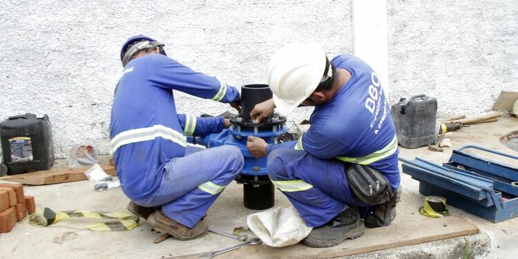 Troca de equipamento interrompe abastecimento de água na Boa Vista