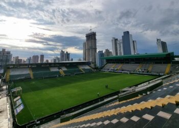 Após odisseia para chegar a Chapecó, Ponte tenta vencer a 1ª fora de casa na Série B