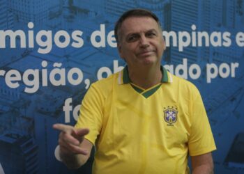 O ex-presidente Jair Bolsonaro está em Campinas: campanha para angariar doações para vítimas das enchentes no Sul do país - Fotos: Leandro Ferreira/Hora Campinas