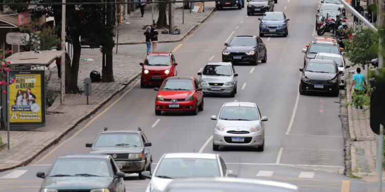 Última parcela do IPVA dos veículos com placa final 3 vence nesta quarta