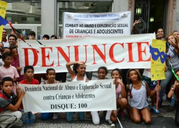 Disque 100 recebe duas denúncias por hora de estupro de vulneráveis