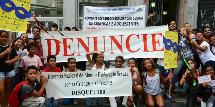 Disque 100 recebe duas denúncias por hora de estupro de vulneráveis