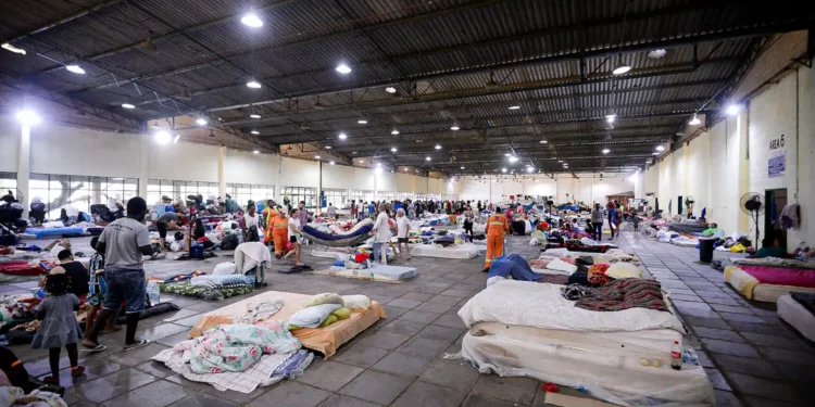 Quase 80 mil pessoas estão em abrigos no RS e número de mortos chega a 149