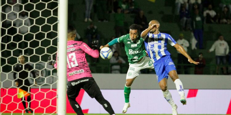 Guarani empata sem gols com o Paysandu e pode encerrar rodada na lanterna