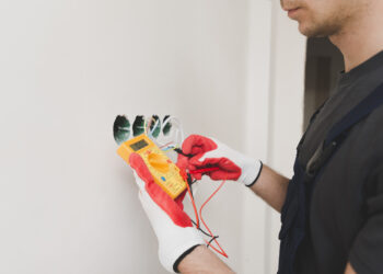 Parceria garante curso gratuito de Eletricista Instalador Residencial