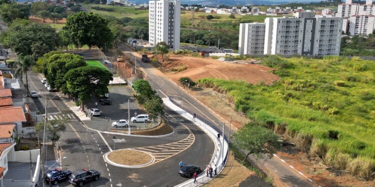 Alça que liga os bairros Jardim Amazonas e Jardim das Cerejeiras é concluída