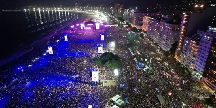 Com 1,6 milhão de pessoas presentes, show foi o maior público da carreira de Madonna. Foto: Divulgação