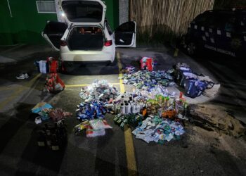 GM prende trio e recupera R$ 50 mil em mercadorias furtadas de supermercados