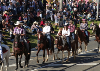 Cavalaria Antoniana abre as celebrações dos 70 anos de Jaguariúna