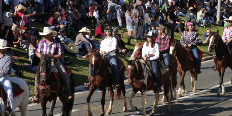Cavalaria Antoniana abre as celebrações dos 70 anos de Jaguariúna