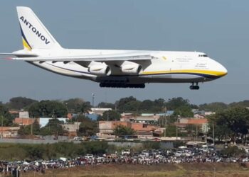 Gigante Antonov cumpre ‘missão’ e decola de Viracopos rumo a Buenos Aires