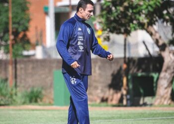 Júnior Rocha encerra primeiro mês de trabalho sem a reação esperada no Guarani