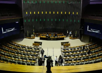 Câmara pauta urgência em projeto que equipara aborto a homicídio