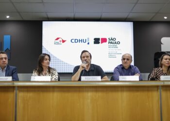 Solenidade de regularização: gestão estadual de Tarcísio de Freitas já investiu R$ 36 milhões no programa na RA de Campinas - Foto: Divulgação