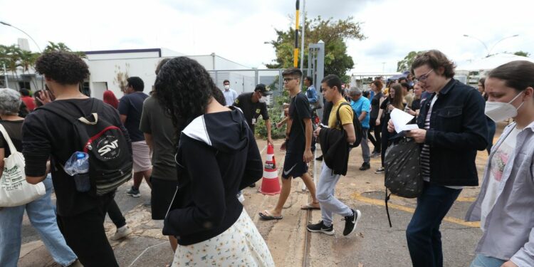 Prazo para inscrições no Enem termina nesta sexta-feira