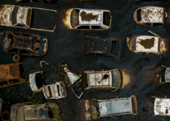 Carros com perda total nas enchentes do Sul terão devolução de parte do IPVA