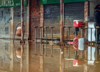 Governo federal vai pagar dois meses de salários a trabalhadores do RS