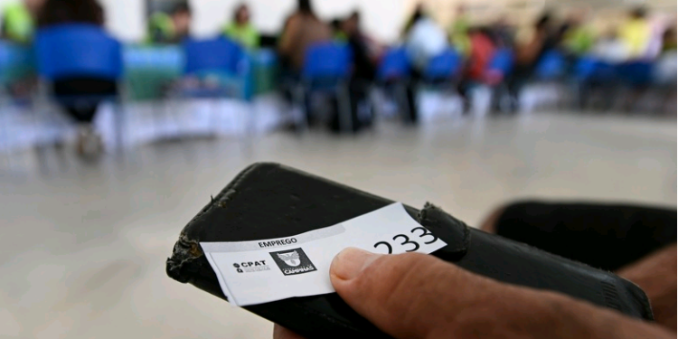 Feirão no Ouro Verde oferece mais de 1,3 mil vagas de emprego