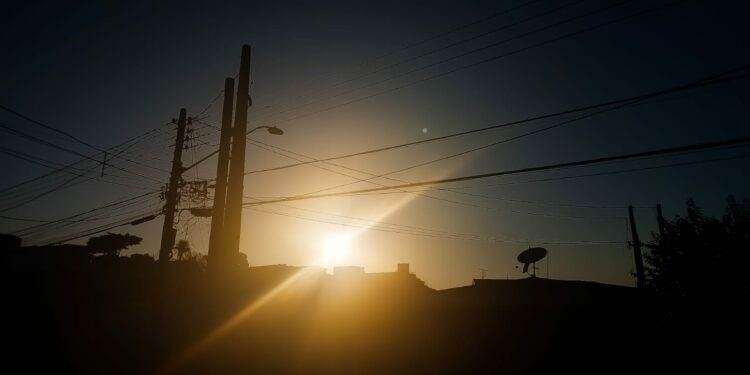Temperatura volta a subir neste domingo; ‘calorão’ é descartado