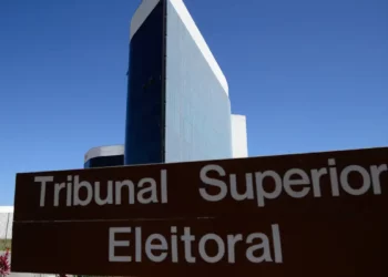 TSE anula uma das condenações de Jair Bolsonaro e do ex-ministro Braga Netto