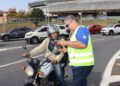 Campanhas de conscientização são realizadas com motociclistas. Foto: Emdec/Divulgação